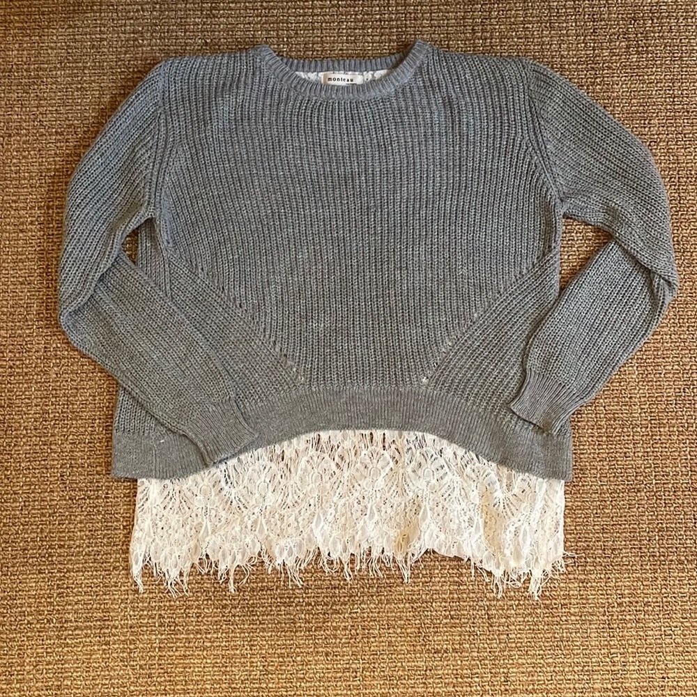 Monteau Gray and White Open Back Lace Sweater Small